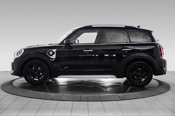 MINI Countryman Cooper SE 2 of 27