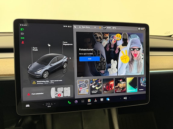 Tesla Model Y 22 of 30