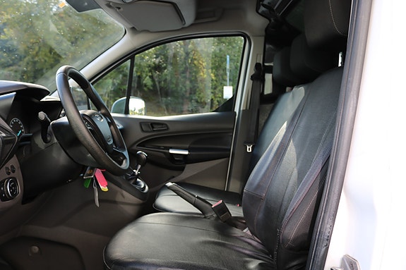 Ford Transit Connect 9 of 18
