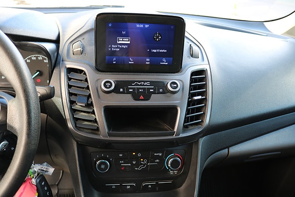 Ford Transit Connect 13 of 18