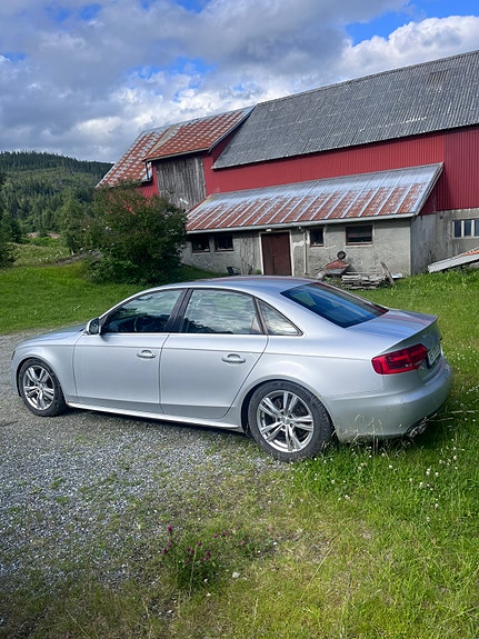 Audi A4 5 of 15