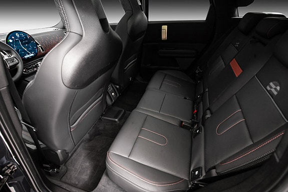 MINI John Cooper Works 26 of 30