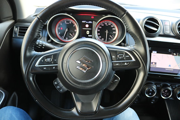 Suzuki Swift 16 of 19