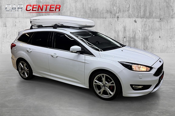 Ford Focus 12 of 30