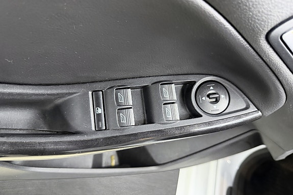 Ford Focus 24 of 30