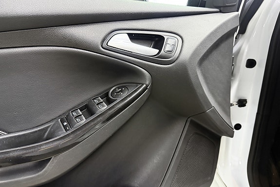 Ford Focus 22 of 30