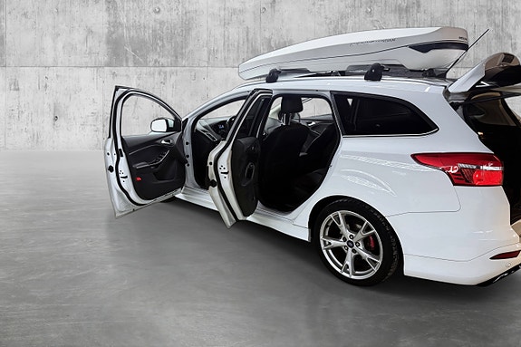 Ford Focus 19 of 30