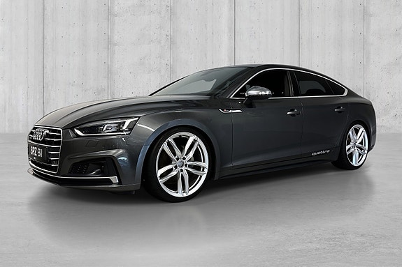 Audi A5 2 of 17
