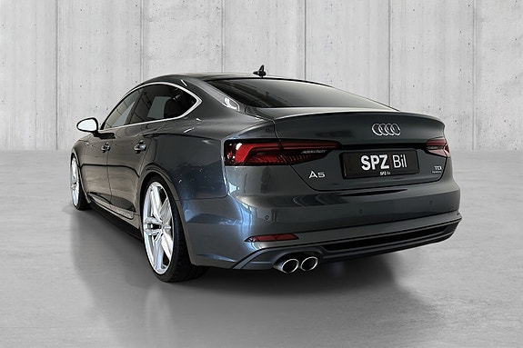 Audi A5 6 of 17