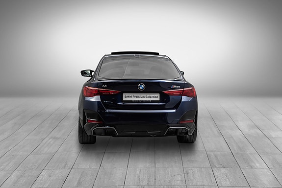 BMW i4 5 of 30