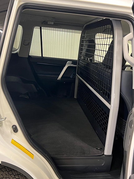 Toyota Land Cruiser 15 of 30