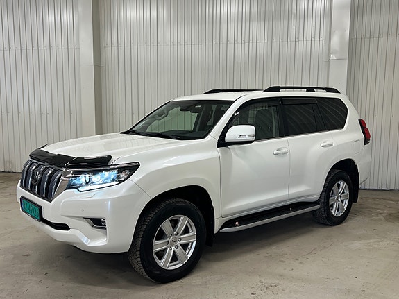 Toyota Land Cruiser 8 of 30