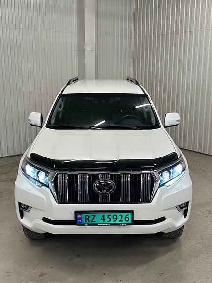 Toyota Land Cruiser 7 of 30
