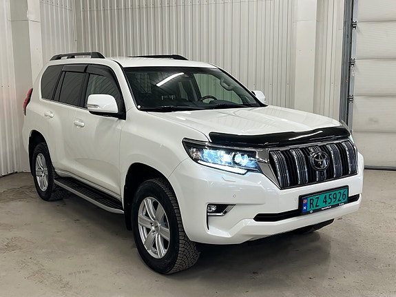 Toyota Land Cruiser 4 of 30