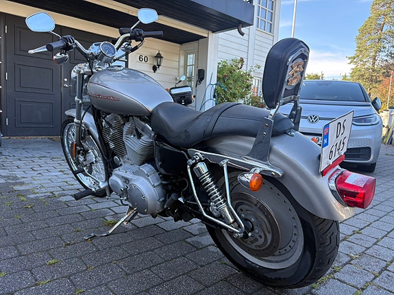 Harley-Davidson XL 883C Custom - kun 9061km - original sykkel 9 of 13