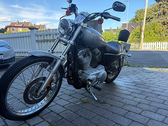 Harley-Davidson XL 883C Custom - kun 9061km - original sykkel 10 of 13