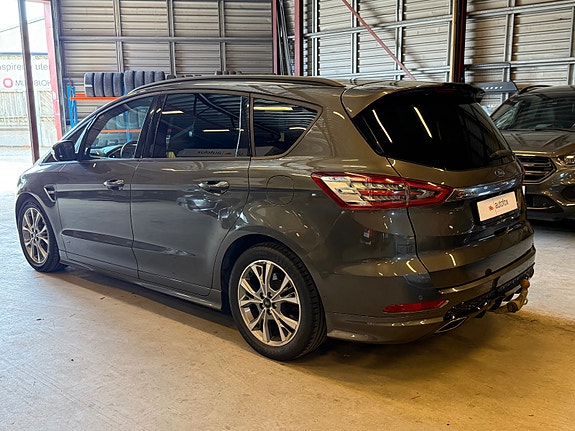 Ford S-MAX 5 of 27