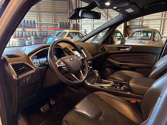 Ford S-MAX 20 of 30