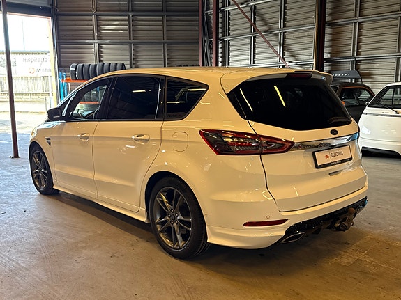 Ford S-MAX 9 of 30