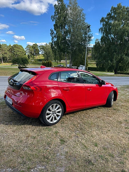 Volvo V40 10 of 30