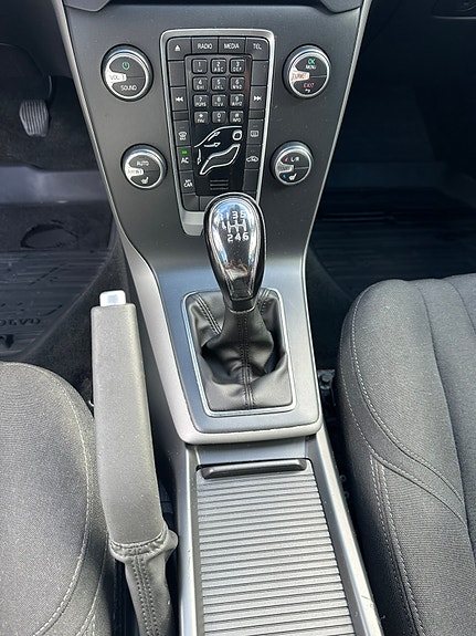 Volvo V40 20 of 30