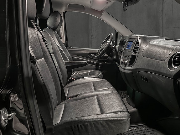 Mercedes-Benz Vito 17 of 25