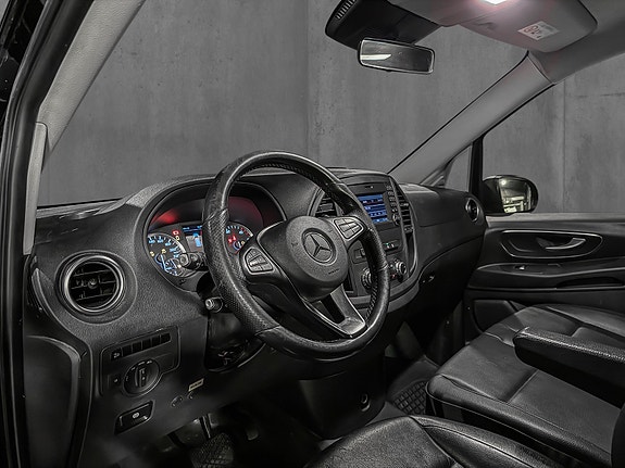 Mercedes-Benz Vito 14 of 25