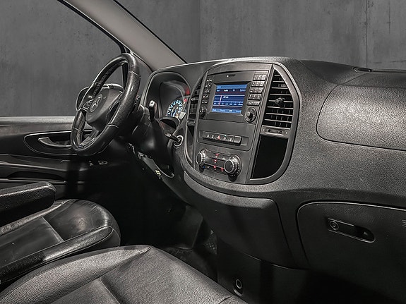Mercedes-Benz Vito 18 of 25