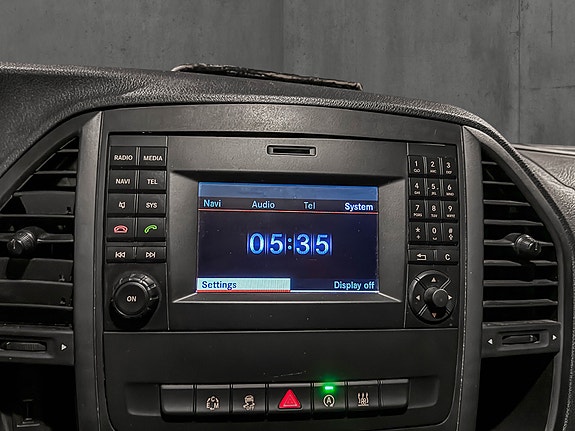 Mercedes-Benz Vito 19 of 25