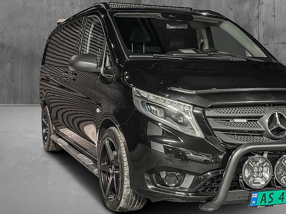 Mercedes-Benz Vito 5 of 25