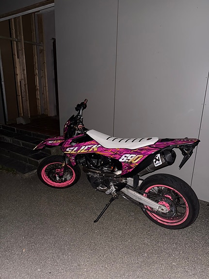 KTM 690 Enduro R 4 of 4