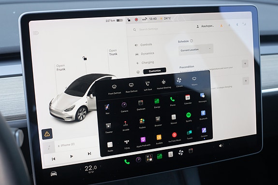 Tesla Model Y 20 of 30