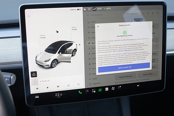 Tesla Model Y 25 of 30