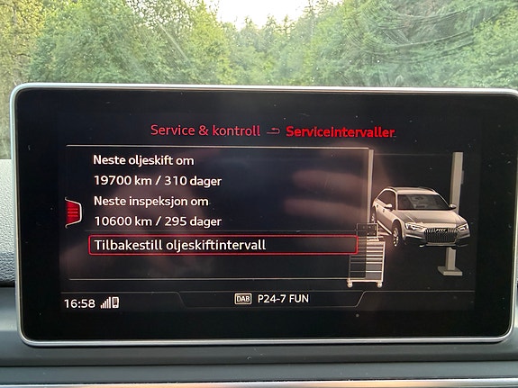 Audi A4 allroad 13 of 18
