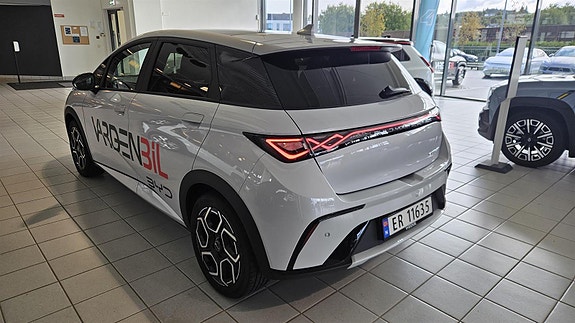BYD Dolphin 5 of 30