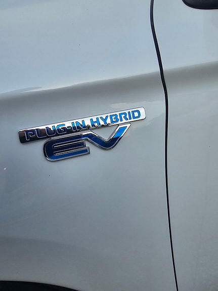 Mitsubishi Outlander 3 of 11