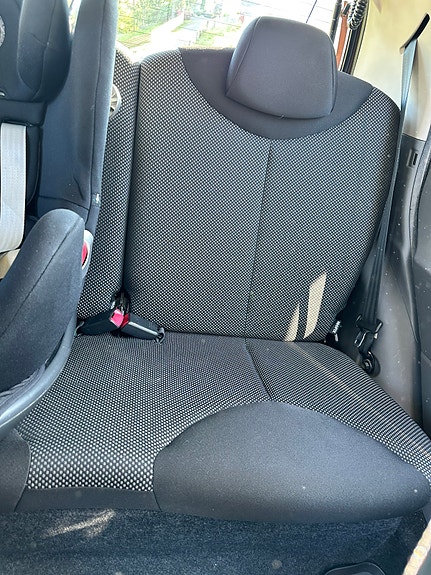 Toyota Aygo 10 of 13