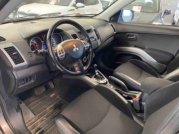Mitsubishi Outlander 9 of 19