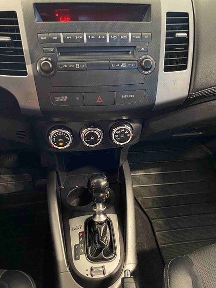 Mitsubishi Outlander 18 of 19