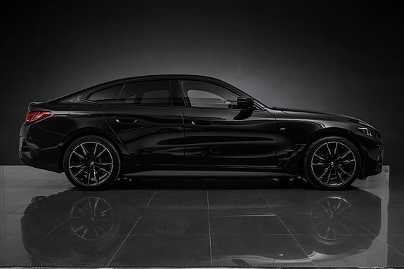 BMW i4 5 of 30