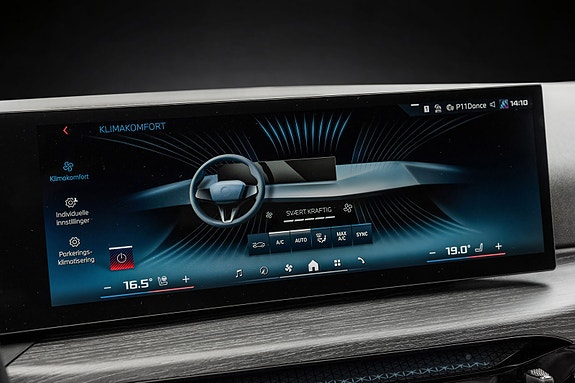 BMW i4 29 of 30