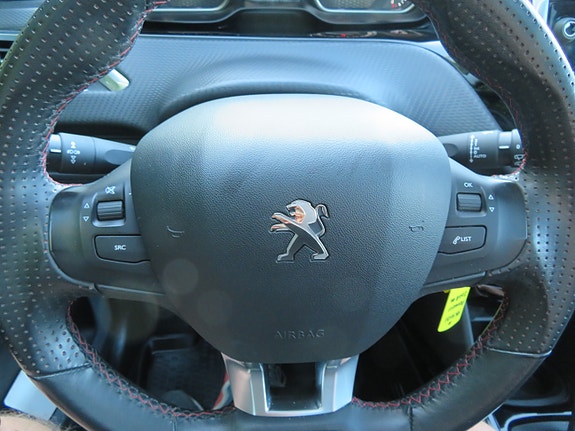 Peugeot 2008 30 of 30