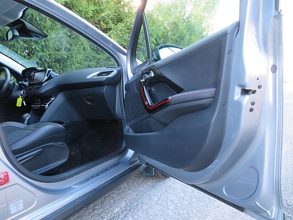 Peugeot 2008 18 of 30