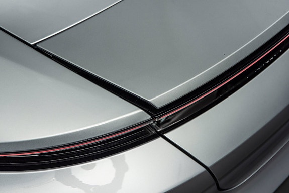 Porsche Taycan 13 of 30