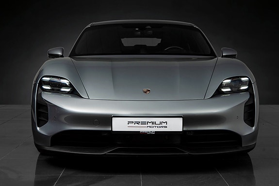 Porsche Taycan 5 of 30