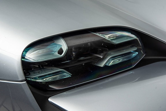 Porsche Taycan 4 of 30