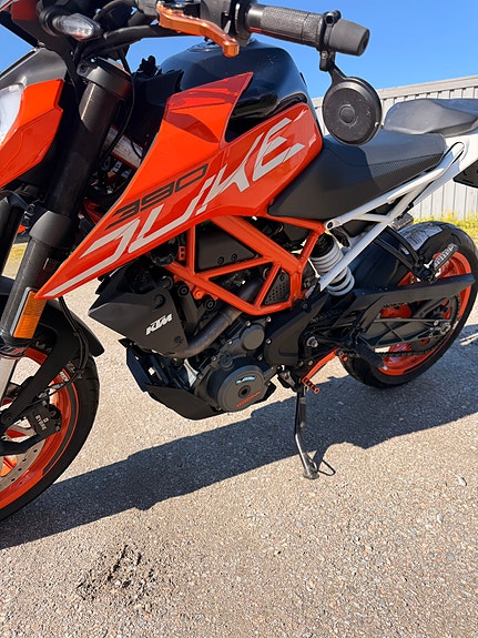 KTM 390 Duke 6 of 9
