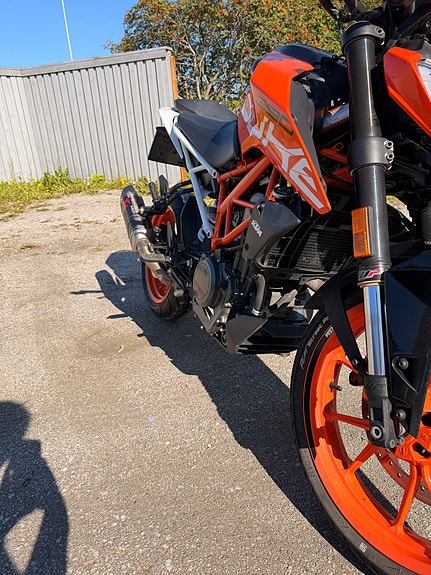 KTM 390 Duke 5 of 9