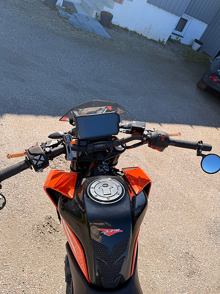 KTM 390 Duke 8 of 9