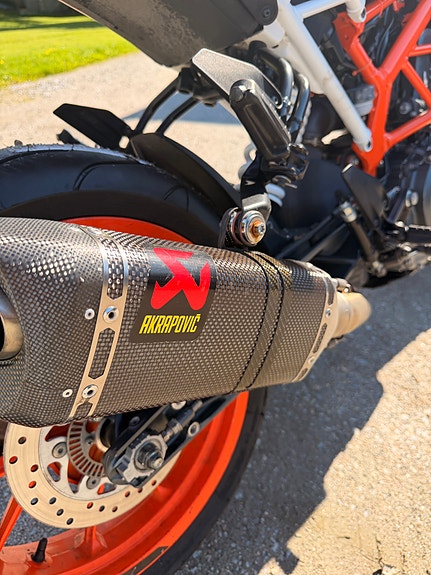 KTM 390 Duke 2 of 9